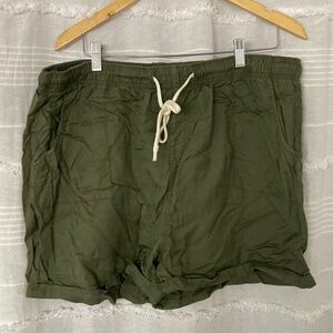 3/$10 SALE Green Fabric Drawstring Shorts